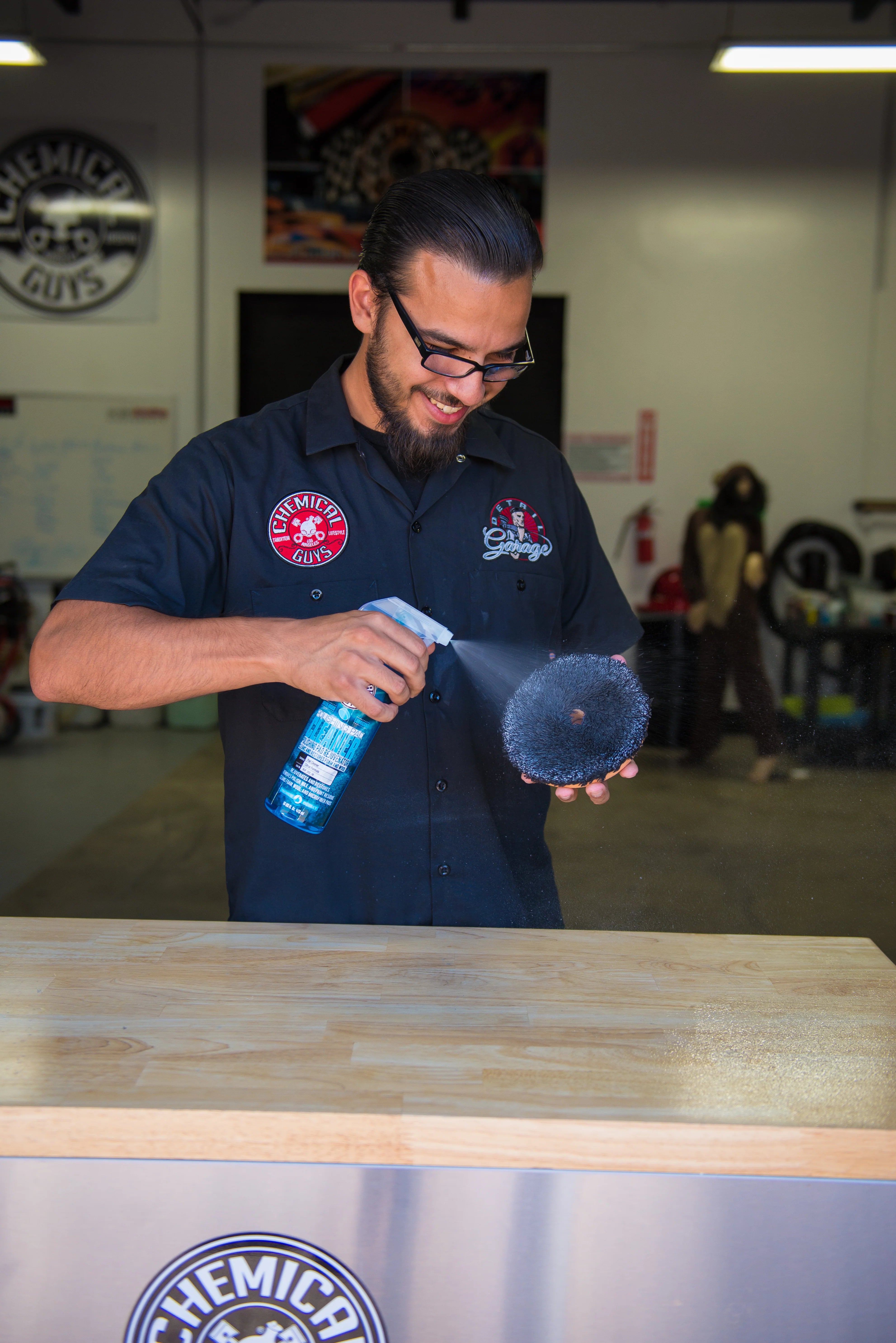 Chemical Guys Polishing Pad Cleaner - Image 9