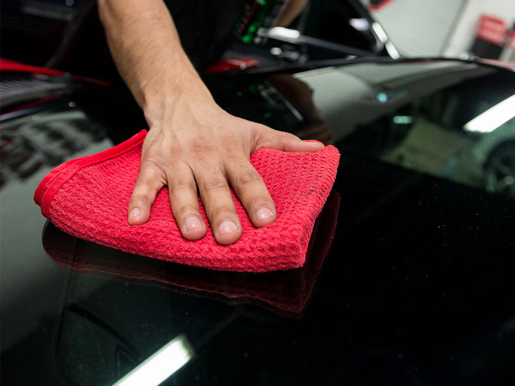 Chemical Guys Waffle Weave Glass and Window Microfiber Towel - Image 3