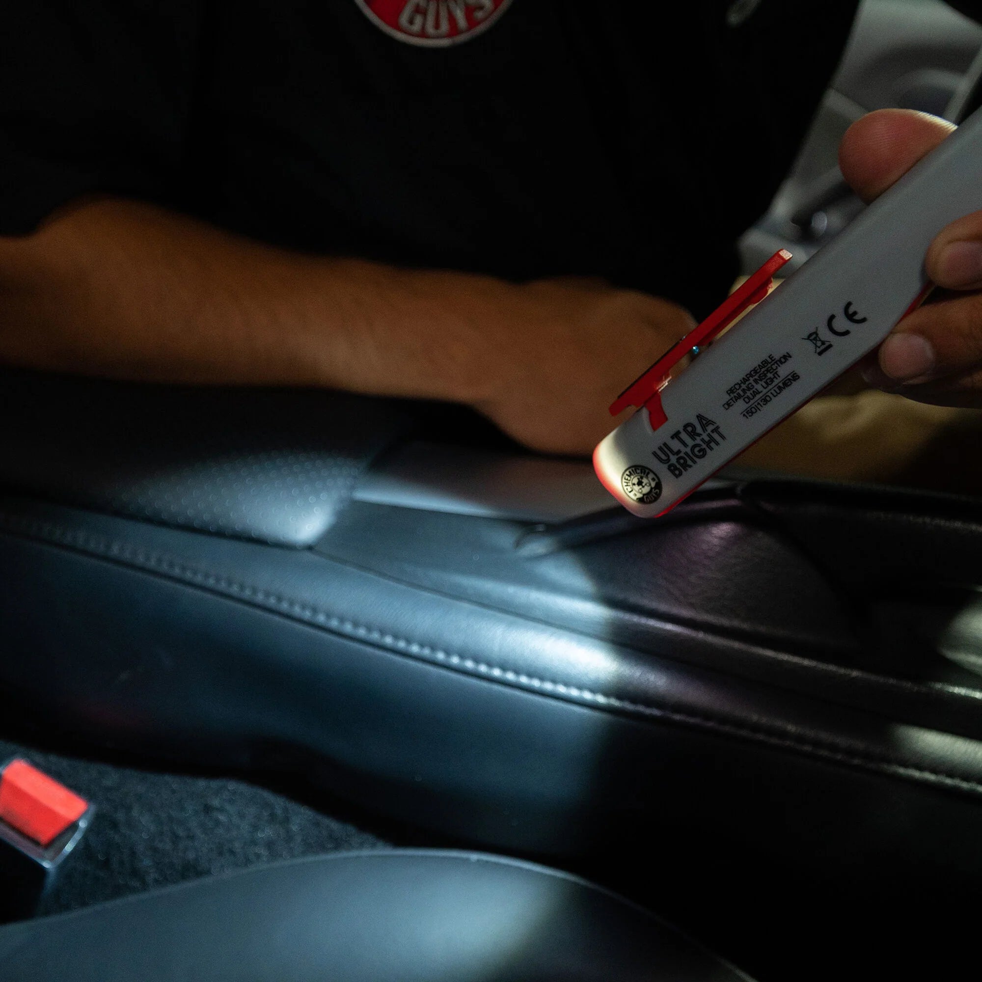 Chemical Guys Ultra Bright Rechargeable Detailing Inspection Dual Light - Image 4