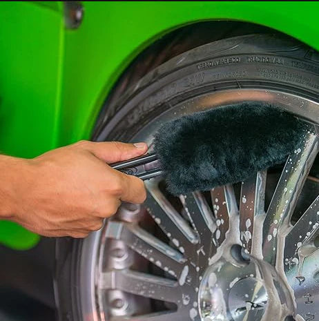 Chemical Guys Gerbil Wheel and Rim Brush - Image 5