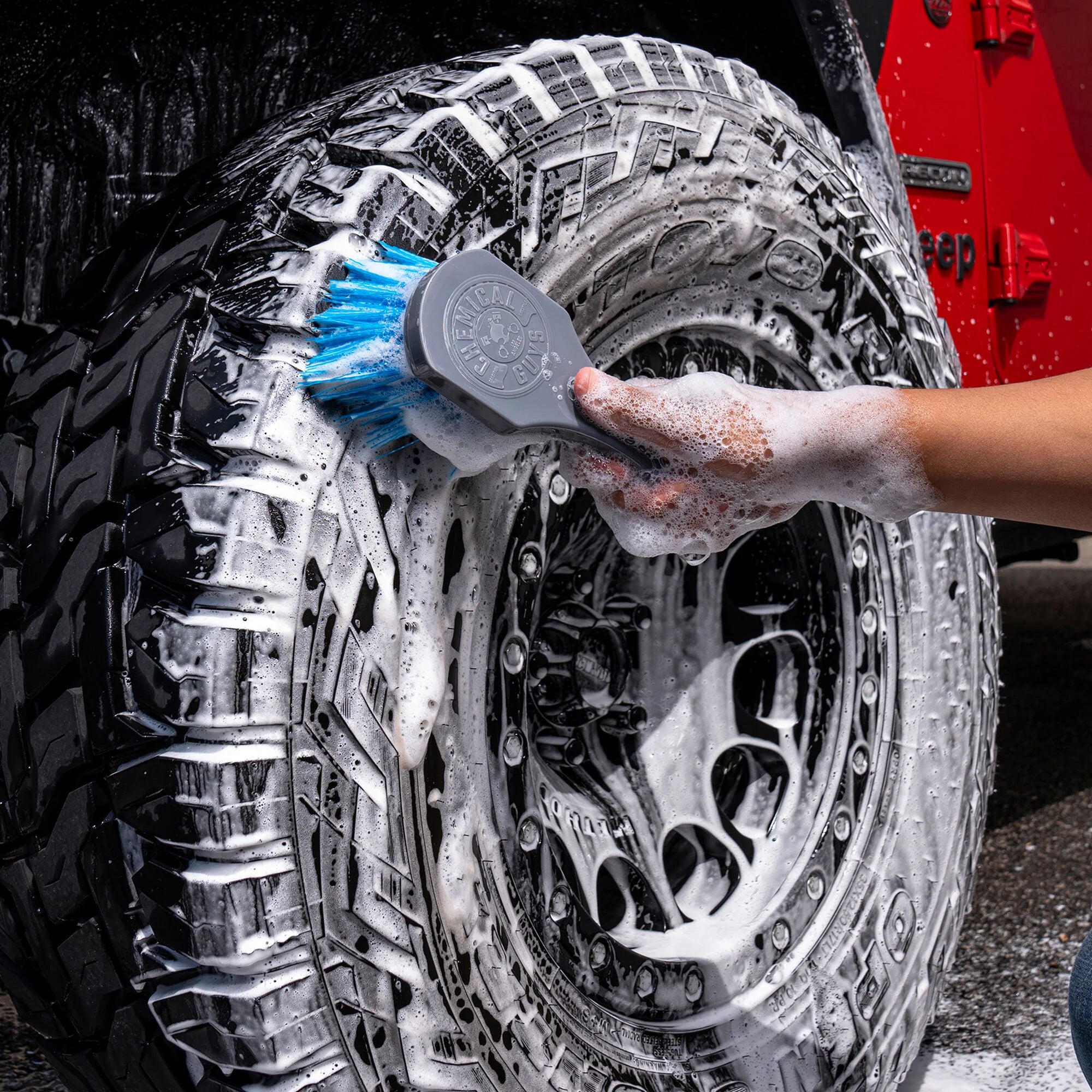 Chemical Guys Big Blue Stiffy Heavy Duty Tire Brush - Image 8