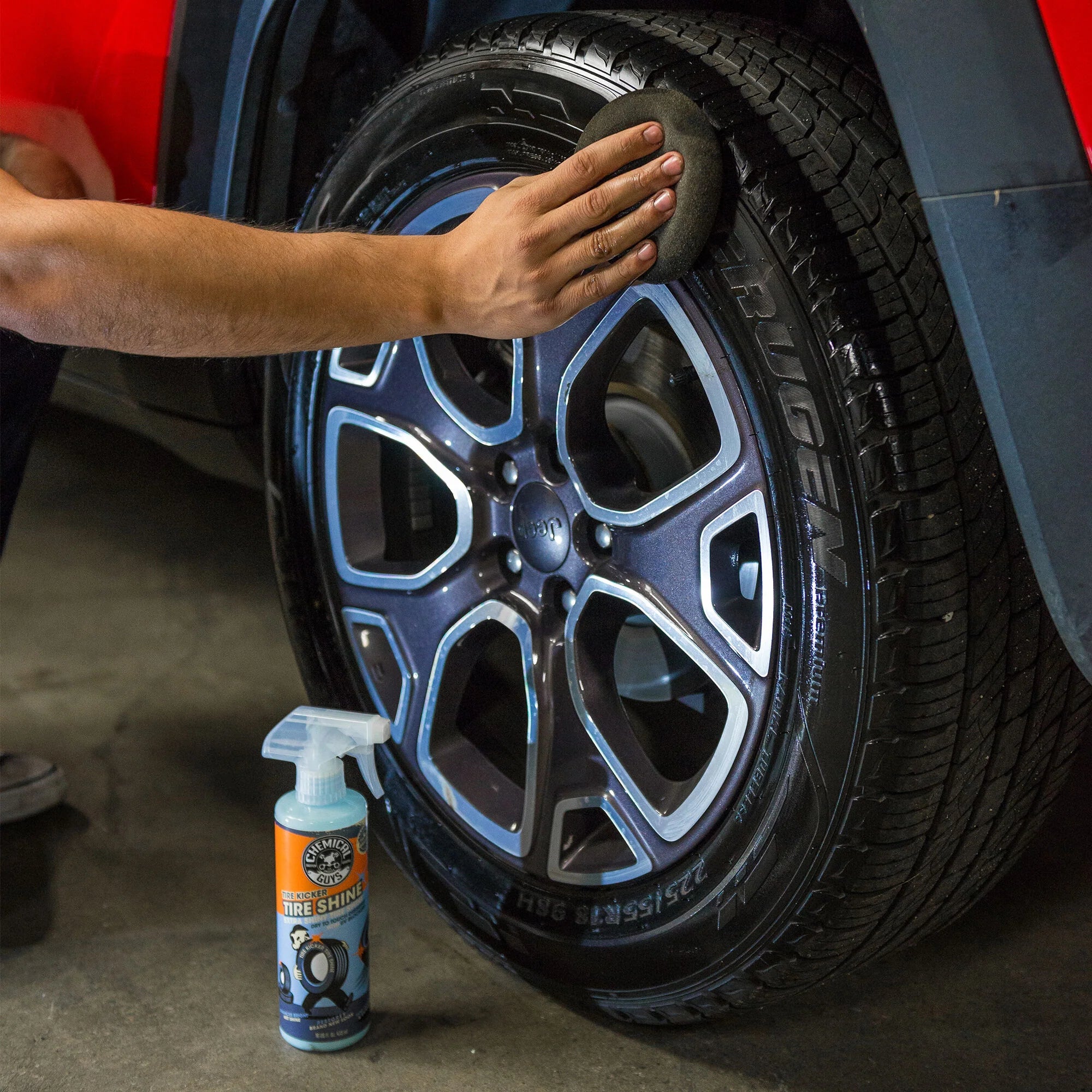 Chemical Guys Tire Kicker Extra Shiny Tire Shine - Image 14