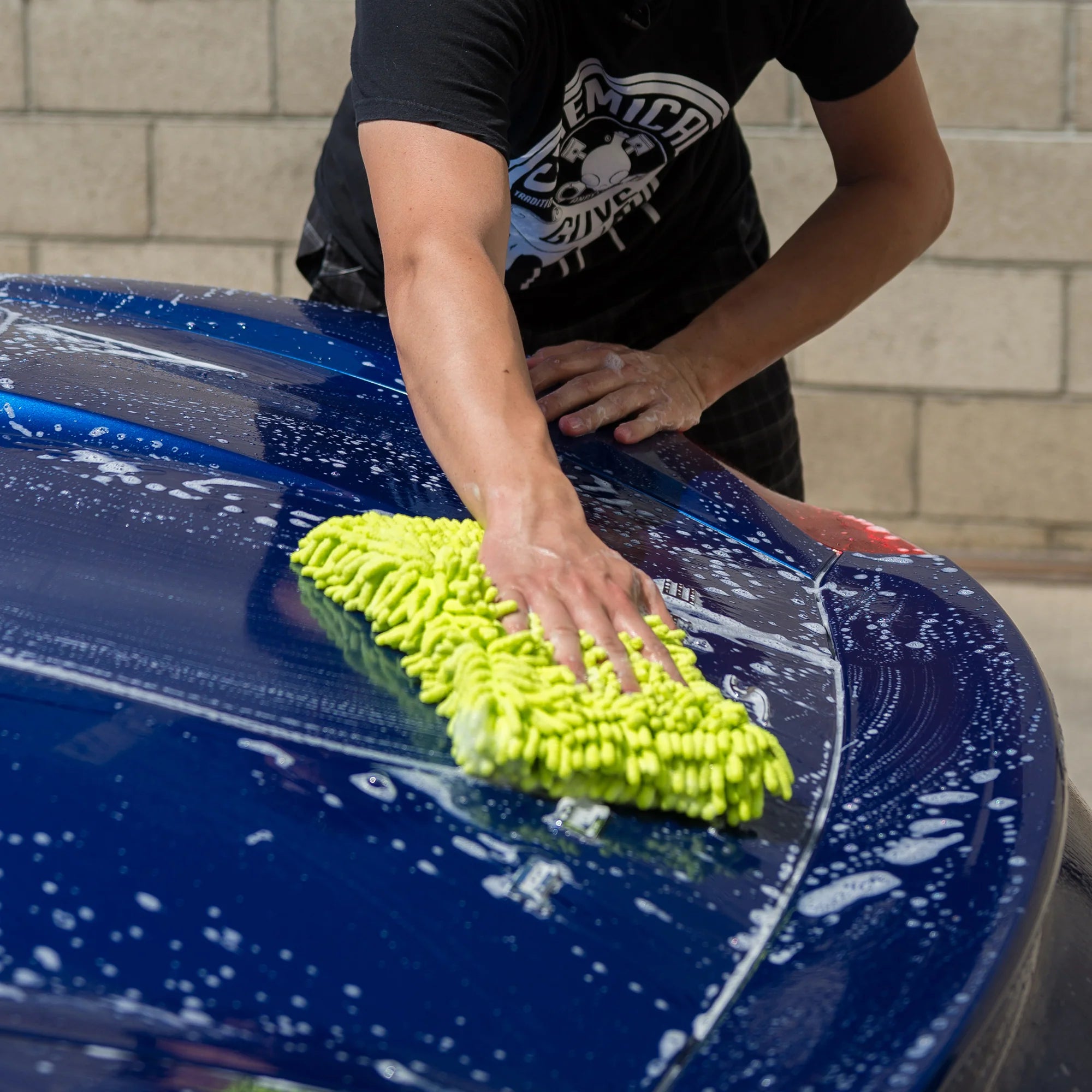 Chemical Guys Chenille Wash Pad - Image 4
