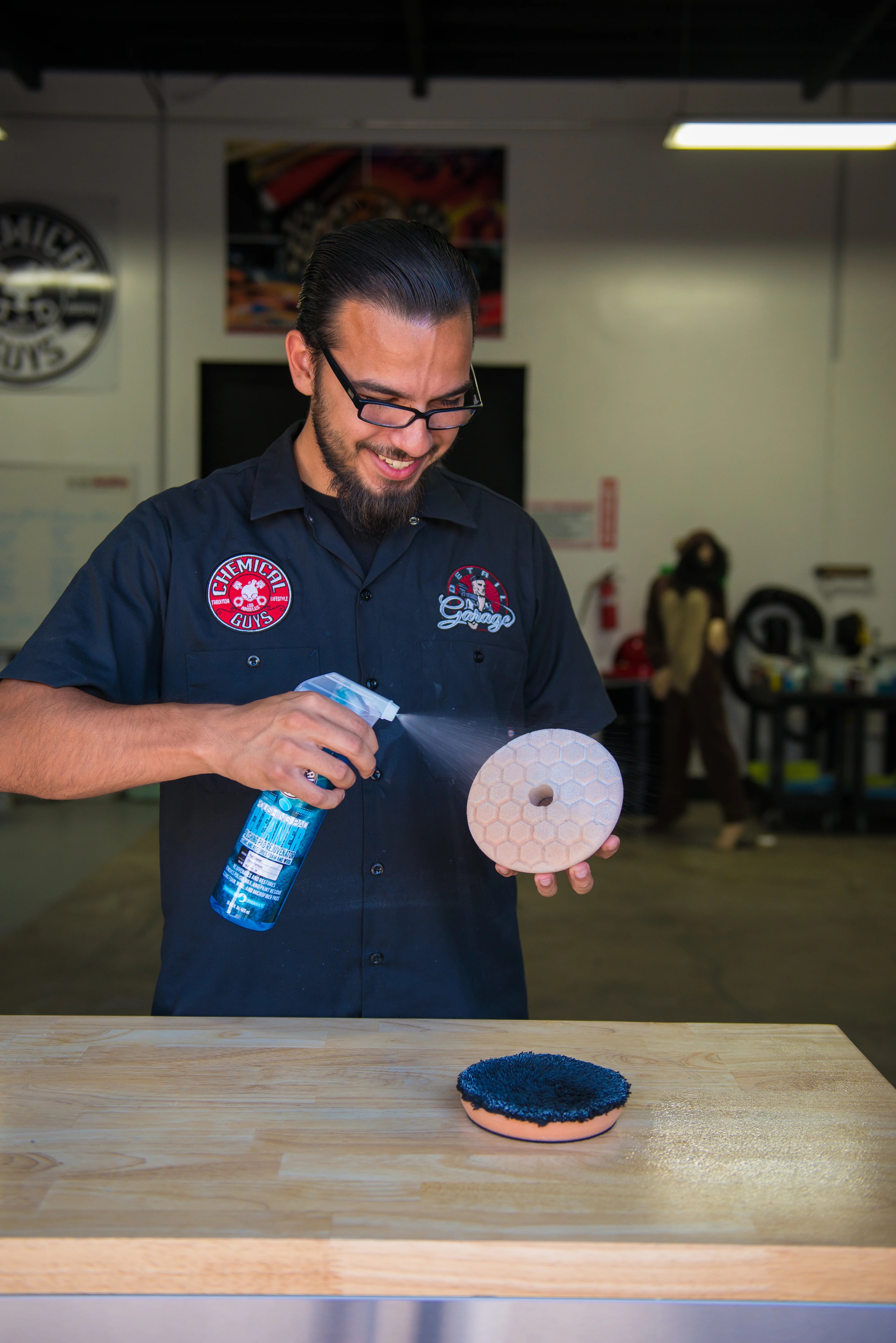 Chemical Guys Polishing Pad Cleaner - Image 8